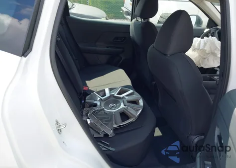 2025 Nissan Kicks S Intelligent Awd из США, поврежденный, VIN 3N8AP6BB1SL305616